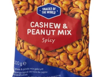 New Bifi Snacks Of The World Cashew En Pinda Mix Spicy